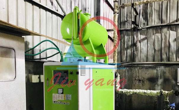 油温机的膨胀油箱有哪些作用？